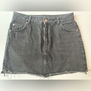 Black TOPSHOP Moto Denim Skirt Size 8